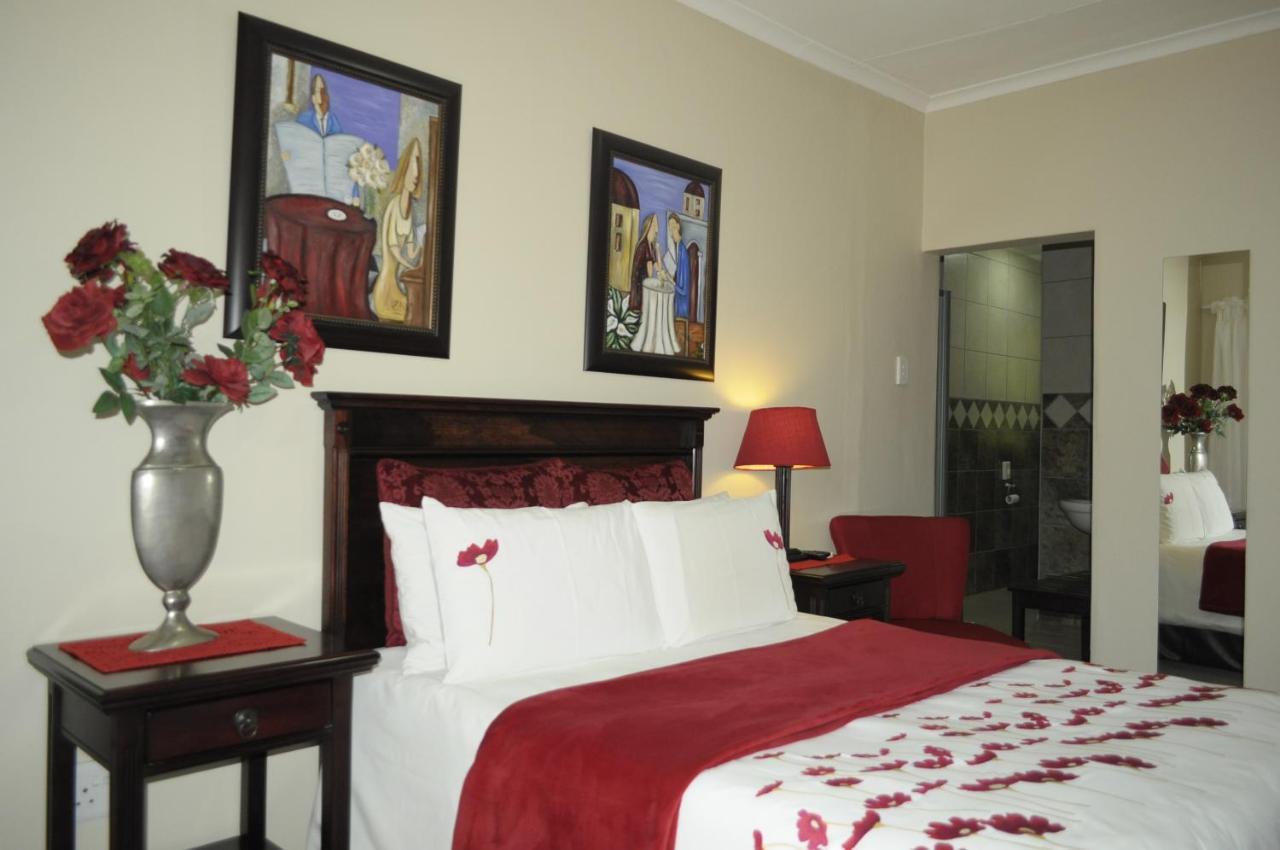 @Home Guest House Rustenburg Exterior photo
