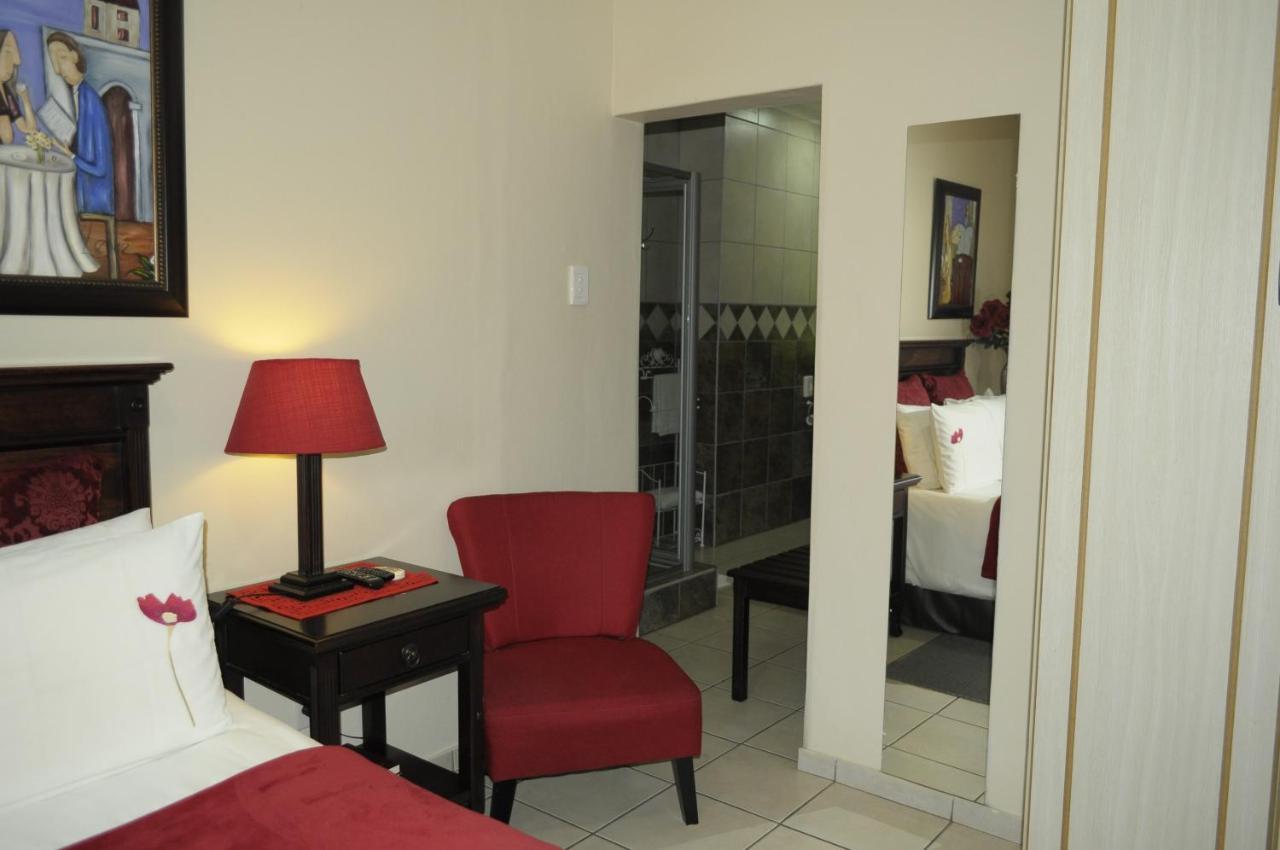 @Home Guest House Rustenburg Exterior photo